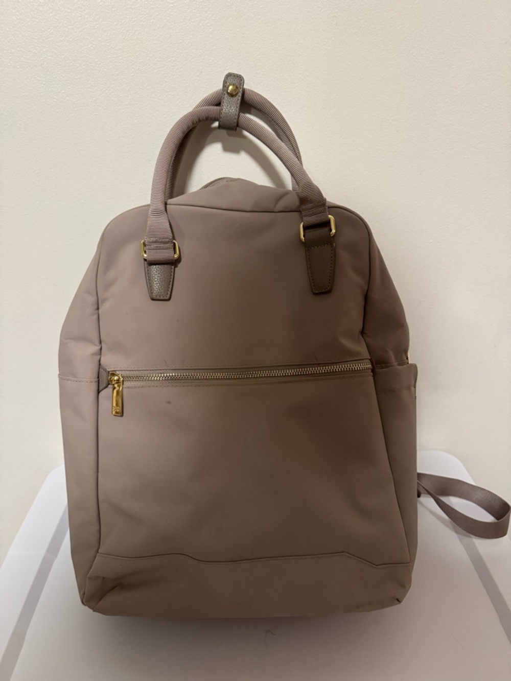 Signature 16" Commuter Backpack - Open Story Taupe: Fits 15" Laptop